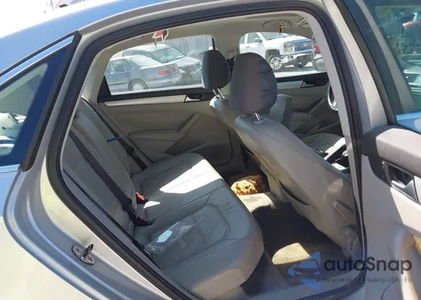 2012 Volkswagen Passat 2.5L Se из США, поврежденный, VIN 1VWBP7A36CC070205